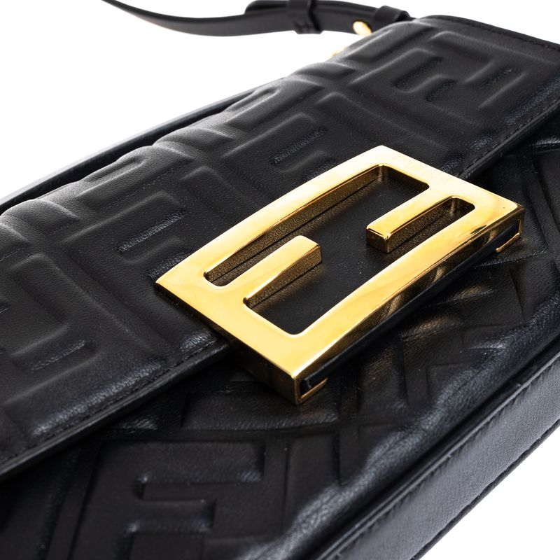 Bolsa-Fendi-Phone-Baguette-Preta