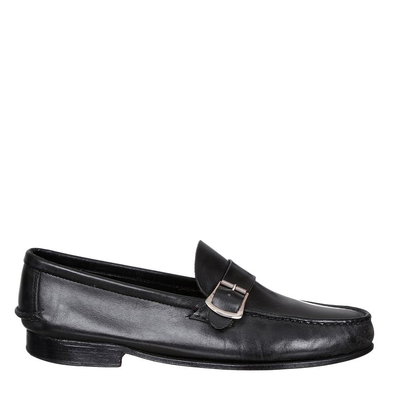 Mocassim-Couro-Preto-e-Fivela-Prateada