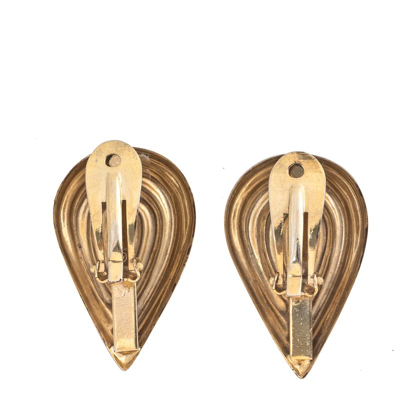 Brinco-Pressao-Vintage-Gota-Invertida-Dourado