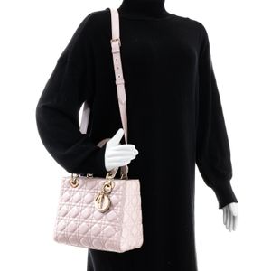 Bolsa Christian Dior Lady Dior Média Rosa Perolado