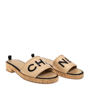 Sandália Chanel Mule Couro Bege