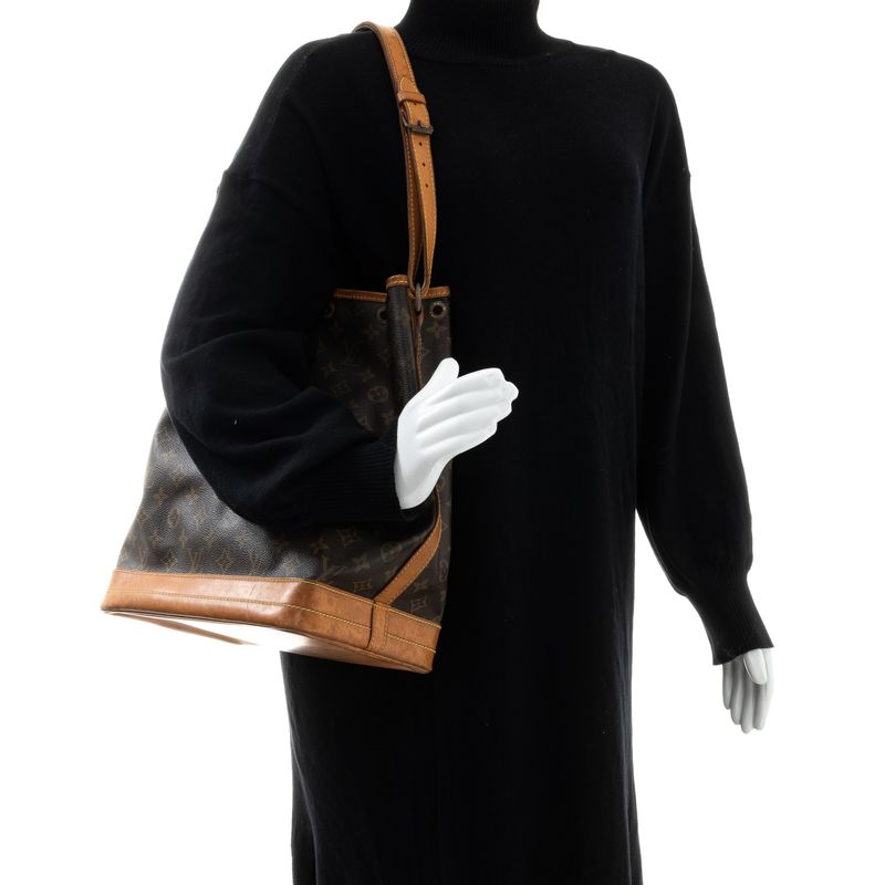 Bolsa-Louis-Vuitton-Noe-Canvas-Monograma