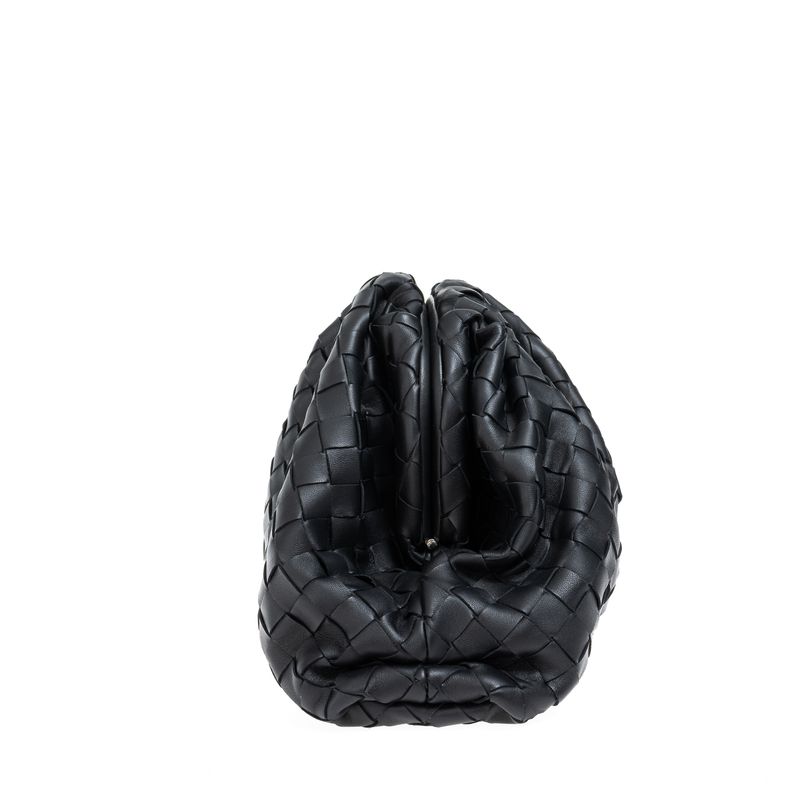 Bolsa-Bottega-Veneta-Pouch-Classic-Intrecciato-Preto