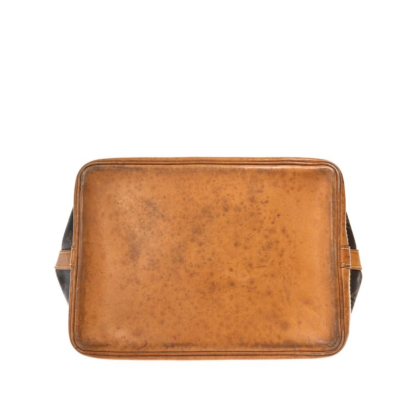 Bolsa-Louis-Vuitton-Noe-Canvas-Monograma