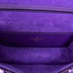 Bolsa-Valentino-Garavani-Loco-Bordada-Roxa