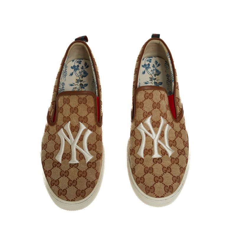 Tenis-Gucci-Slip-On-NY-Yankees-GG-Canvas