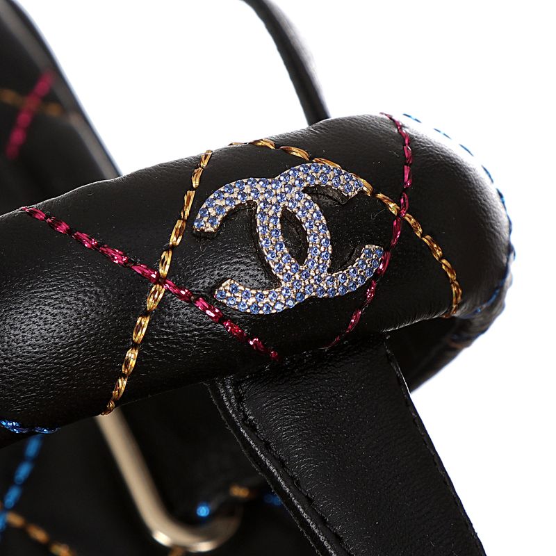 Rasteira-Chanel-CC-Matelasse-Preta