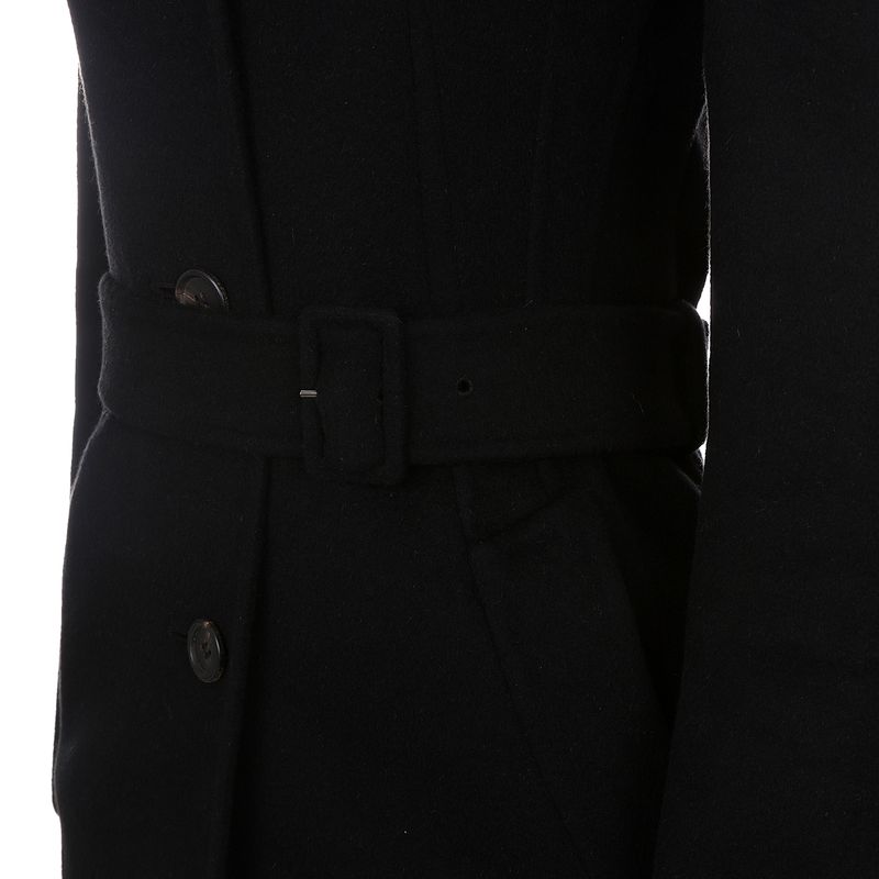 Sobretudo-Prada-La-Preto-