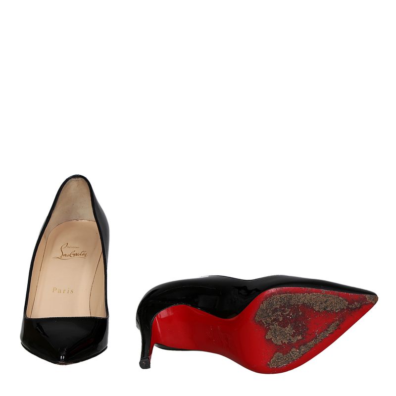 83310-Scarpin-Christian-Louboutin-Verniz-Preto-5