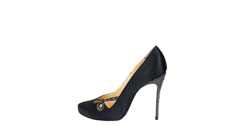 Sapato Christian Louboutin Trekelly Cetim e Cristais Preta Sapato Christian Louboutin Trekelly Cetim e Cristais Preta