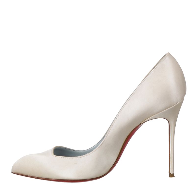 83480-Scarpin-Christian-Louboutin-Cetim-Creme-3