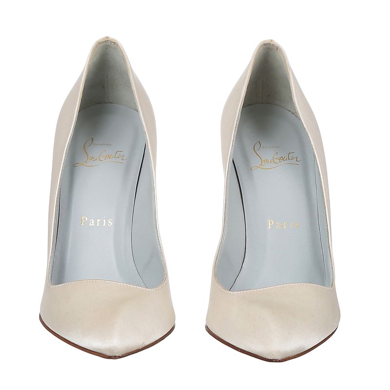 83480-Scarpin-Christian-Louboutin-Cetim-Creme-4