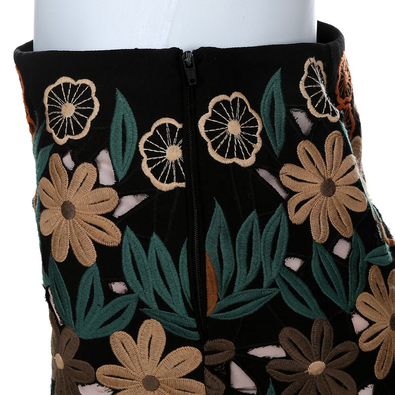 Saia-Red-Valentino-Bordada