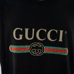 Camiseta-Gucci-Estampa-Logo-Preta