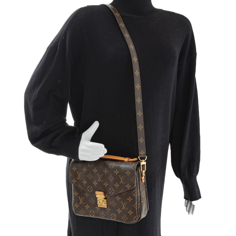 74987-Bolsa-Louis-Vuitton-Pochette-Metis-Monograma-verso