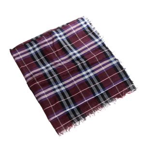 Lenço Burberry Housecheck Vinho