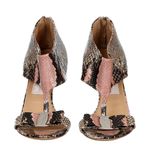 83623-Sandalia-Salvatore-Ferragamo-Couro-Exotico-e-Tachas-4