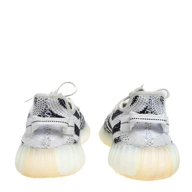 Tenis-Adidas-Yeezy-Branco-e-Preto