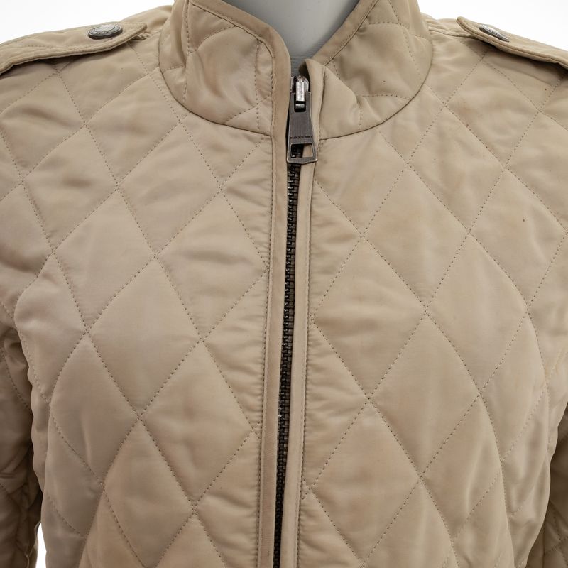 Casaco-Burberry-Matelasse-Bege