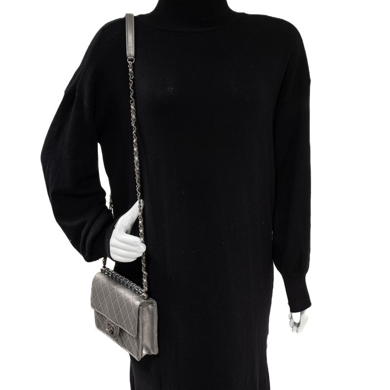 Bolsa-Chanel-Esferas-Mini-Transversal-Prateada