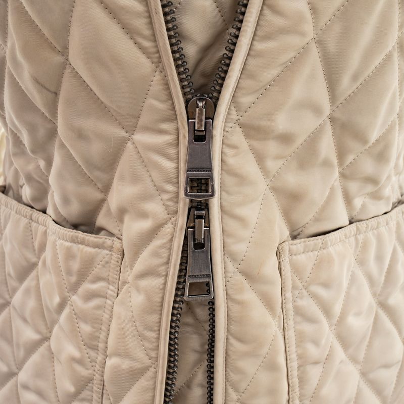 Casaco-Burberry-Matelasse-Bege
