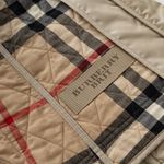 Casaco-Burberry-Matelasse-Bege