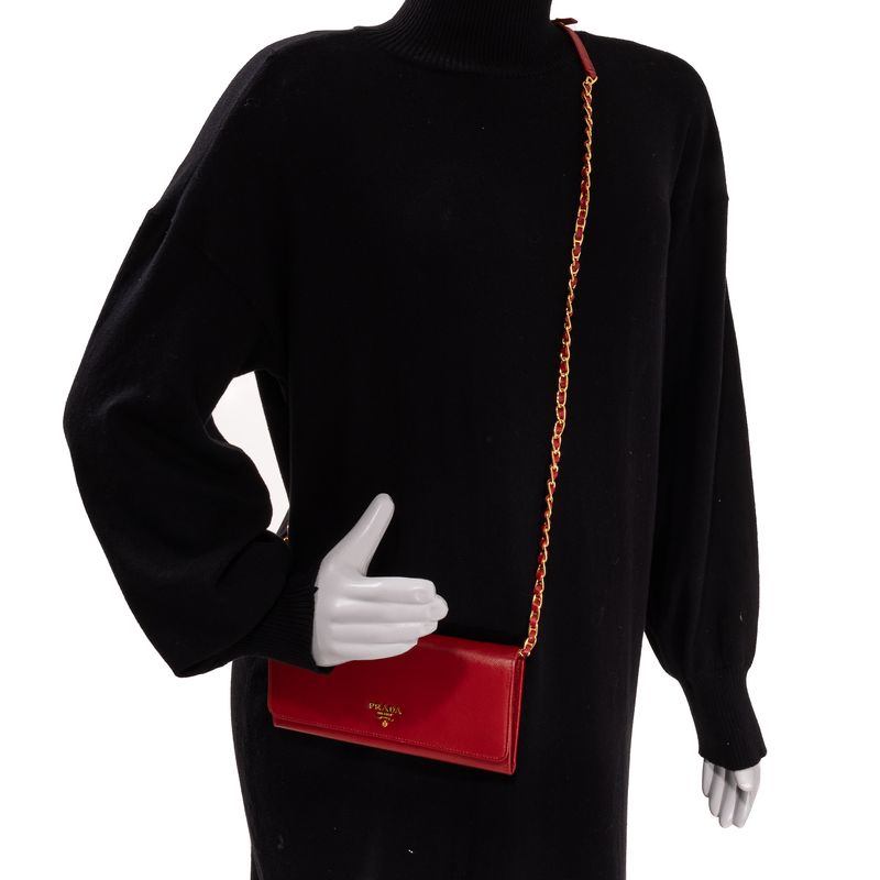 Carteira-Prada-Com-Alca-Saffiano-Vermelho-
