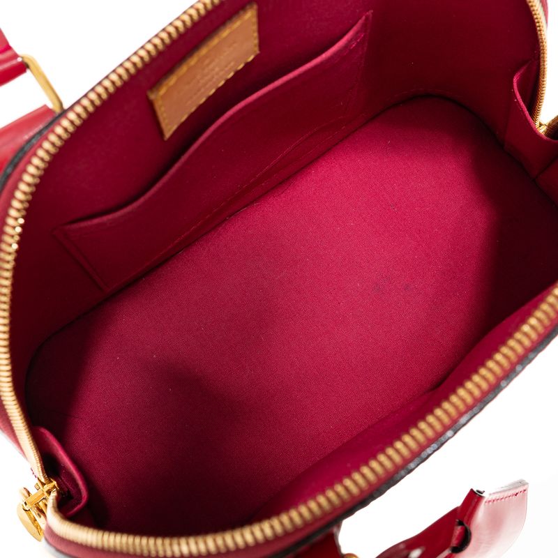 Bolsa-Louis-Vuitton-Alma-Verniz-Rosa