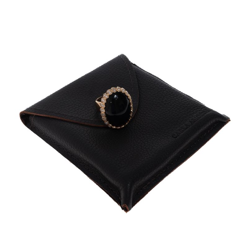 Anel-Carla-Amorim-Onix-Ouro-Amarelo-e-Diamantes-