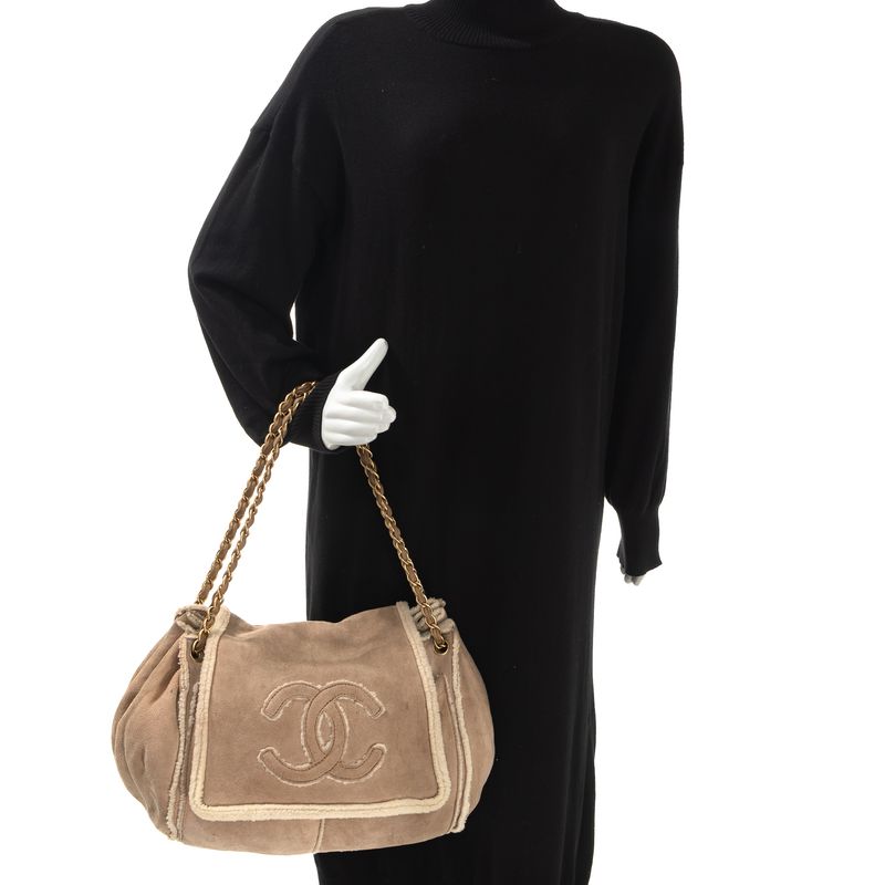 Bolsa-Chanel-Camurca-Bege