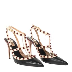 Scarpin Valentino Garavani Rockstud Preto Bege e Vinho