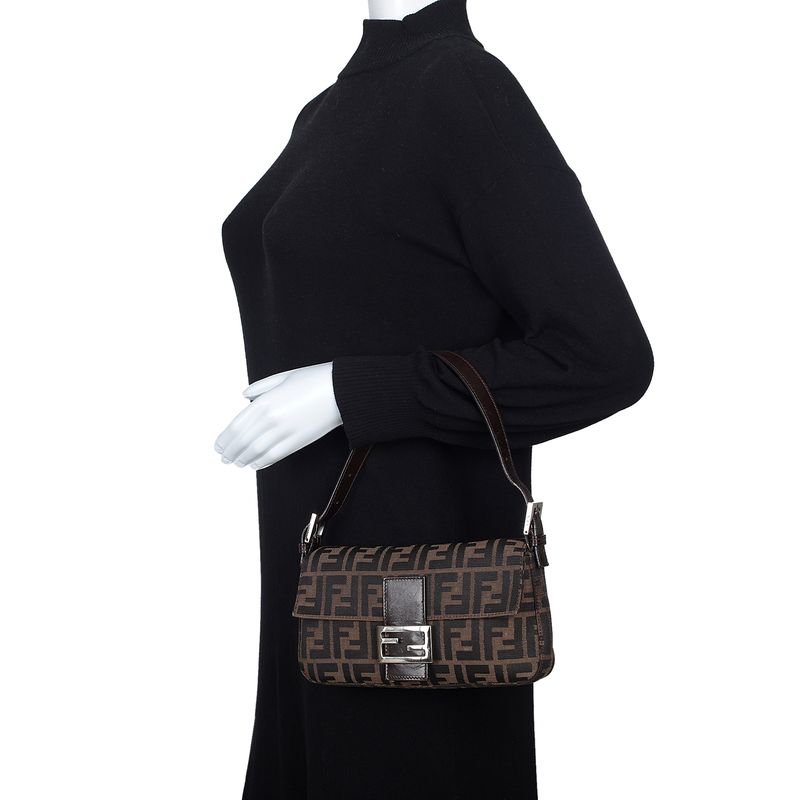 Bolsa-Fendi-Zucca-Baguette