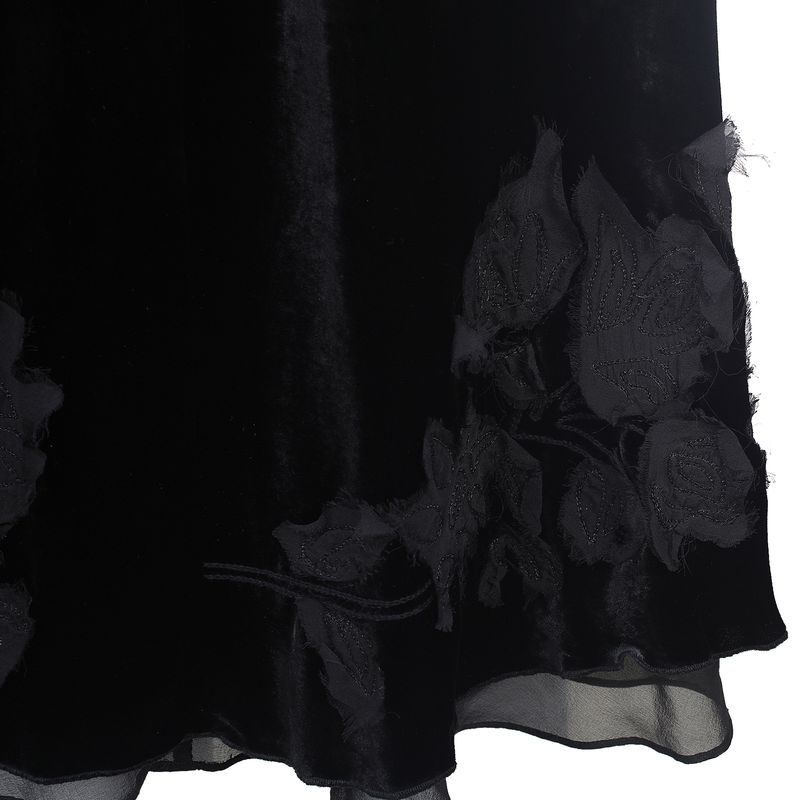 Saia-Veludo-Preto-e-Bordado-