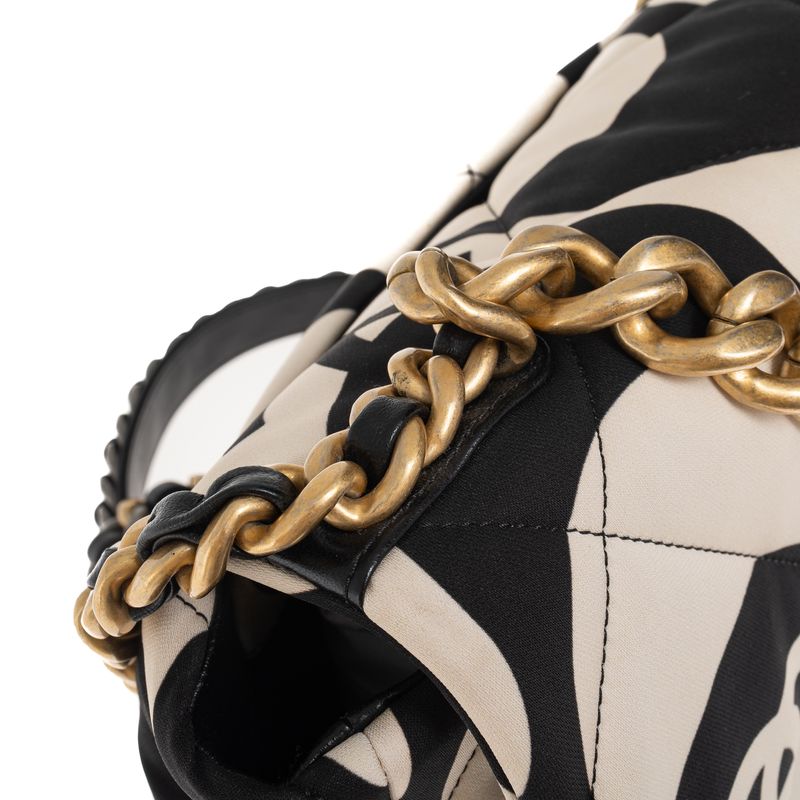 Bolsa-Chanel-19-Flap-Copacabana-