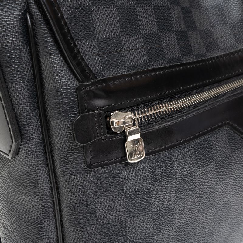 Bolsa-Louis-Vuitton-Messenger-District-Damier-Graphite