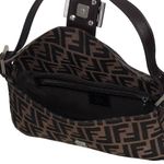 Bolsa-Fendi-Zucca-Baguette