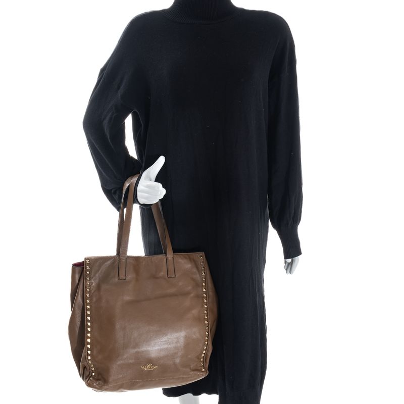 Bolsa-Valentino-Garavani-Rockstud-Couro-Marrom