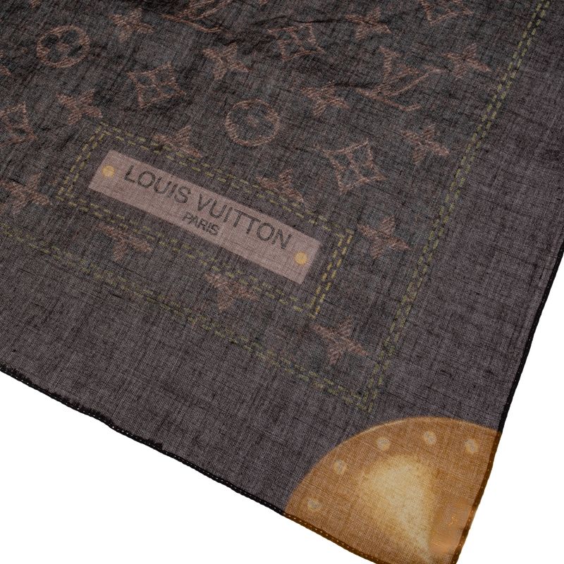 Lenco-Louis-Vuitton-Monograma-Marrom