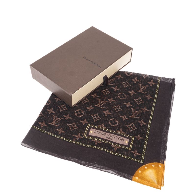 Lenco-Louis-Vuitton-Monograma-Marrom