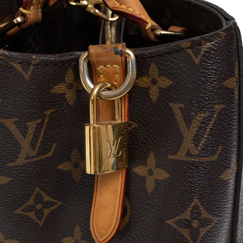 Bolsa-Louis-Vuitton-Montaigne-MM-Monogram