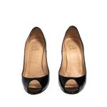 75722-Peep-Toe-Christian-Louboutin-Verniz-Preto-4