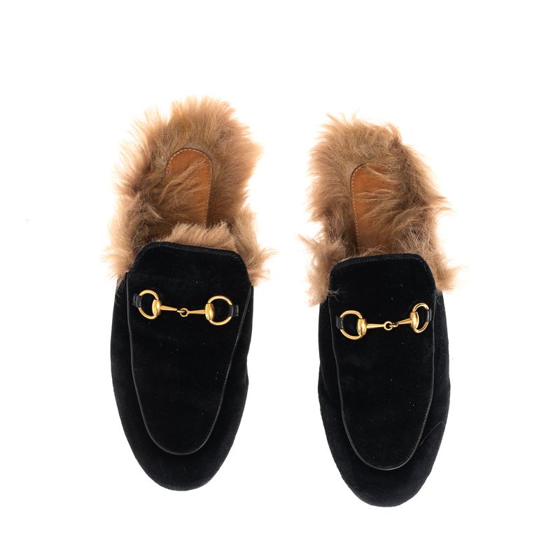 Mule-Gucci-Princetown-Pelos-Veludo-Preto
