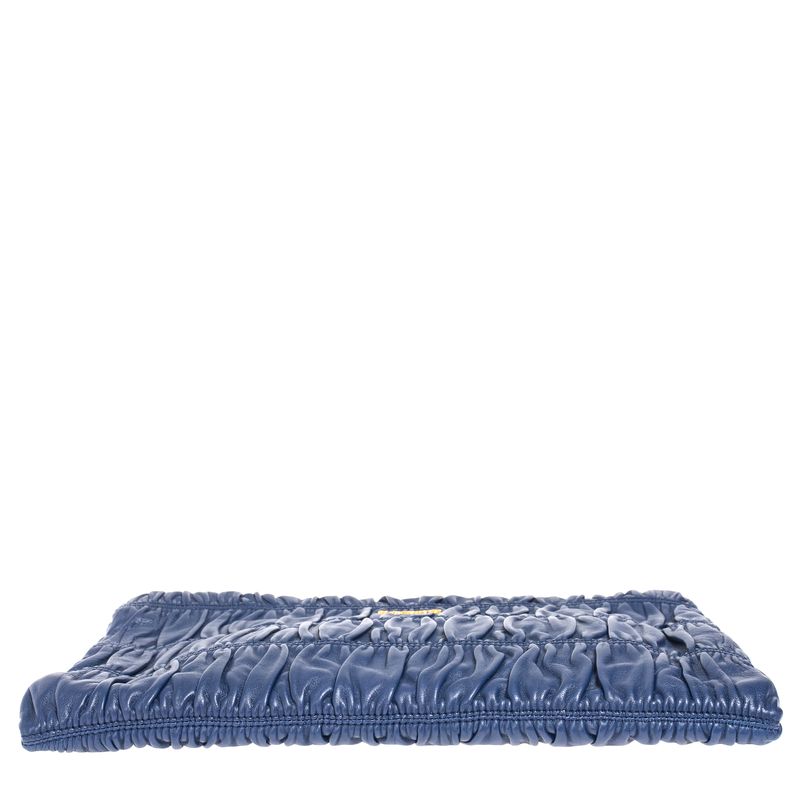 Bolsa-Clutch-Prada-Gaufre-Couro-Azul
