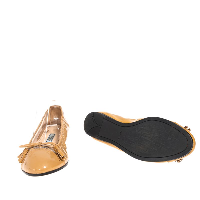 Sapatilha-Prada-Laco-Verniz-Bege