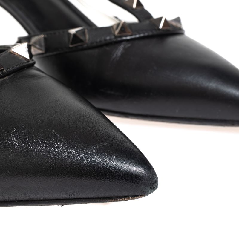 Scarpin-Valentino-Garavani-Rockstud-Preto