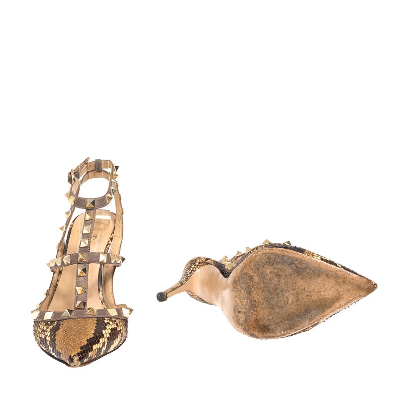 Scarpin-Valentino-Garavani-Rockstud-Python