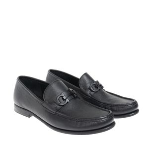 Mocassim Salvatore Ferragamo Gancini Couro Preto