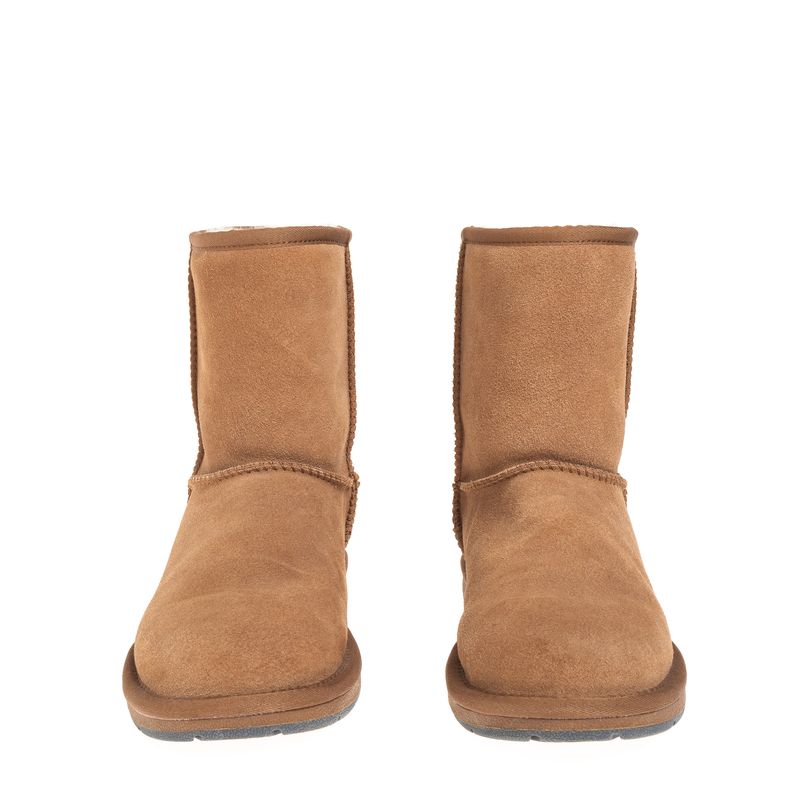 Bota-Ugg-Classic-Cano-Baixo-Camurca-Caramelo