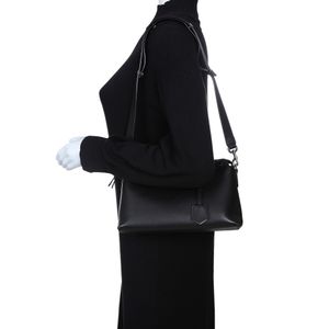 Bolsa Fendi By The Way Couro Preta