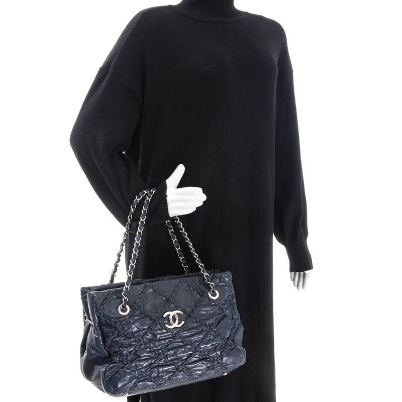 Bolsa-Chanel-Ultra-Stitch-Chain-Tote-Lambskin-Marinho
